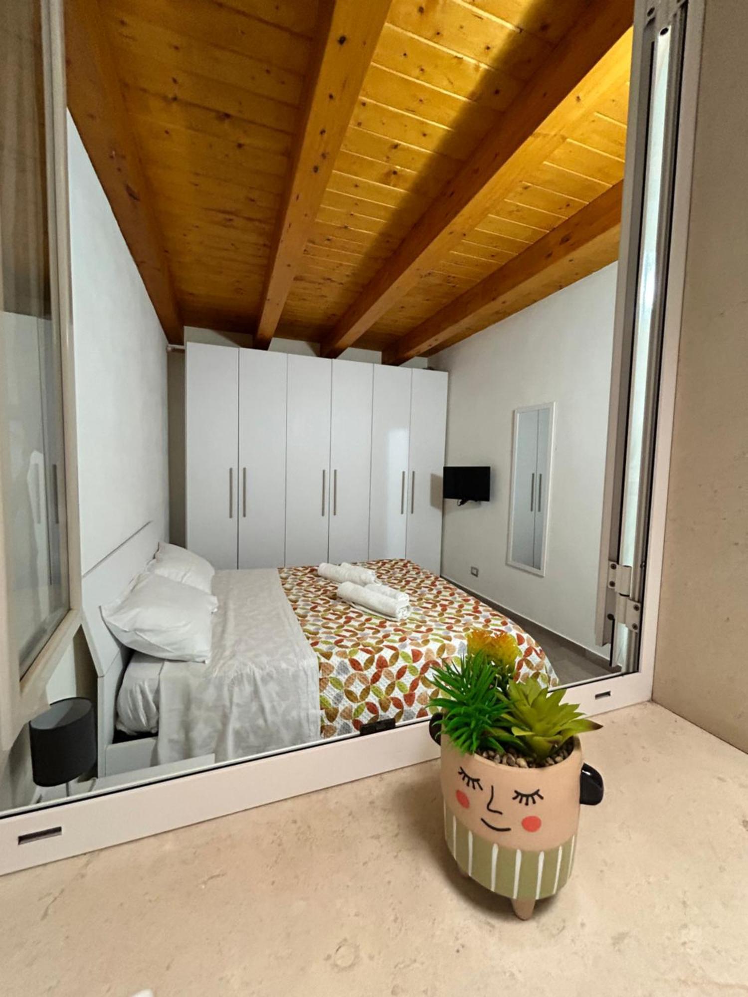 Casa Martina 2 Apartman Szirakúza Kültér fotó